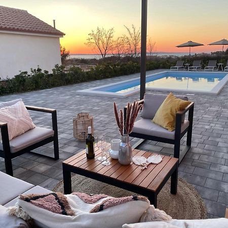 Villa Katarina - Grosser Pool Beheizt - Meerblick Vrsi Eksteriør billede